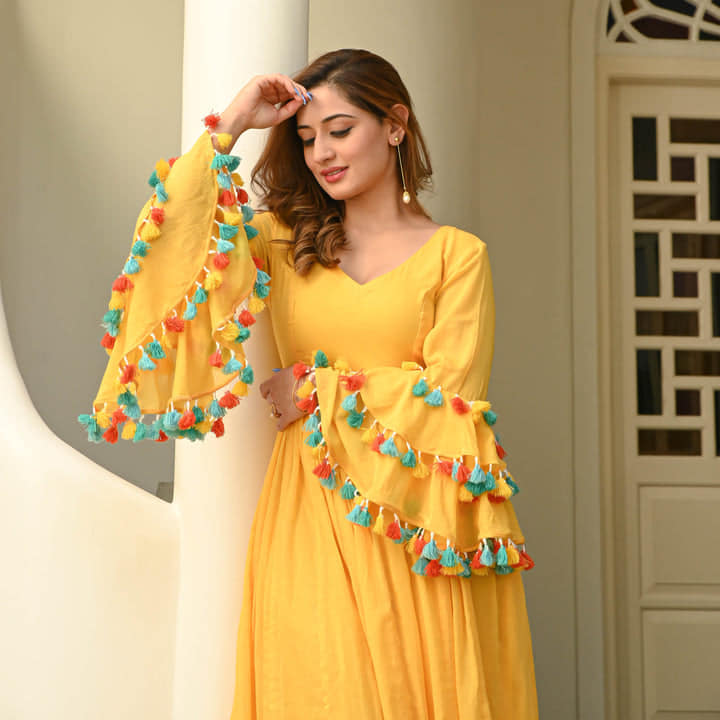 Boshon Yellow Tier Cotton Gown
