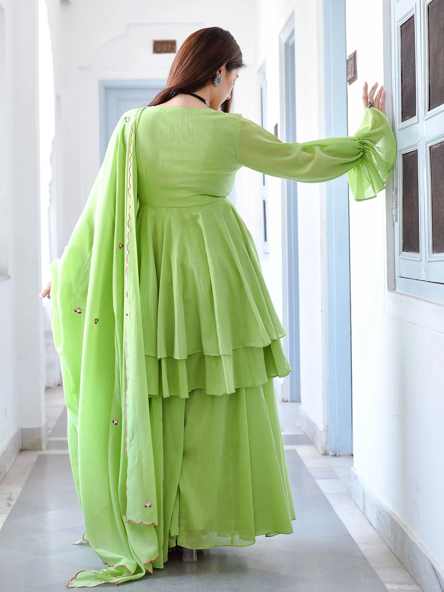 Boshon Falguni Suit Set