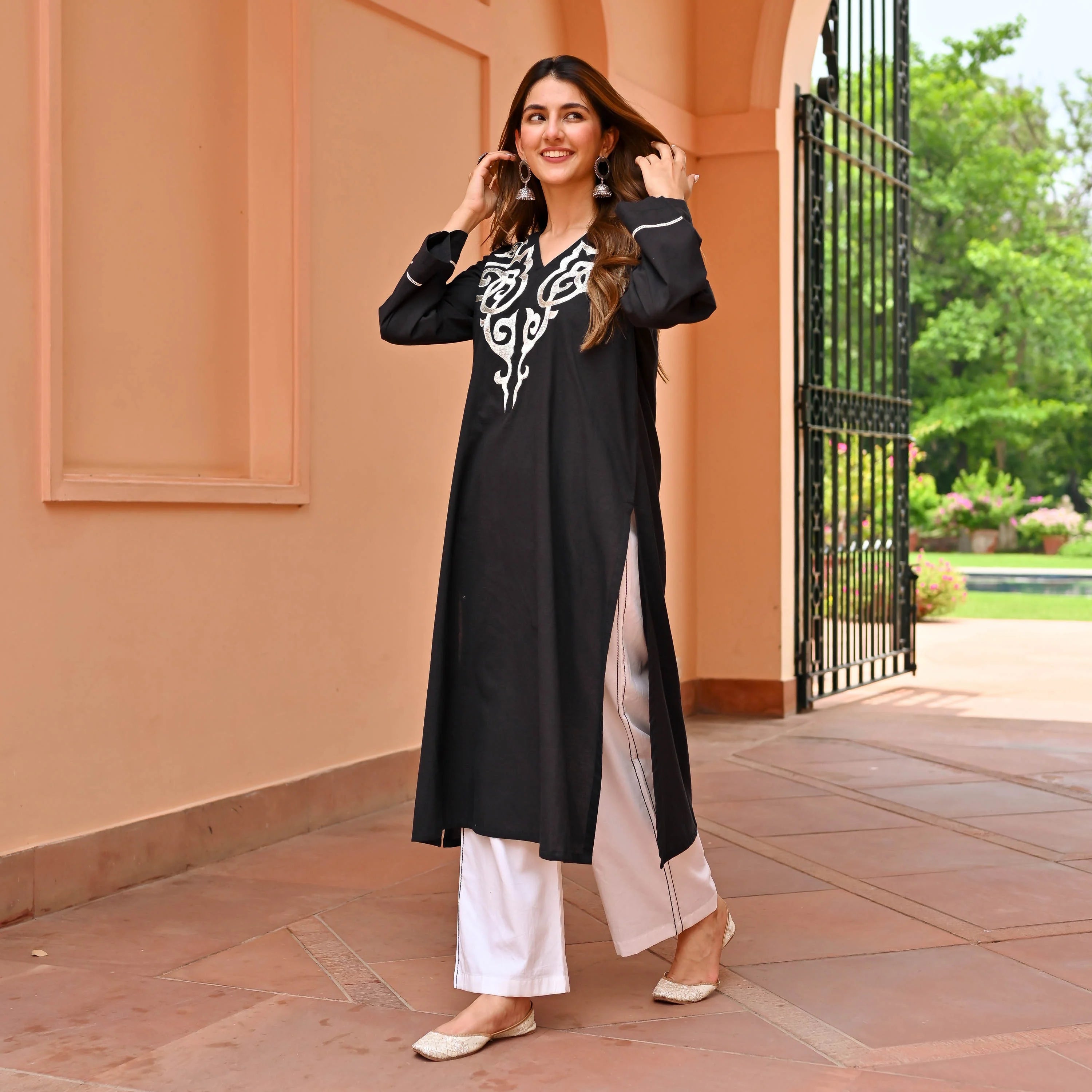Boshon Chic Embroidery Kurta Set