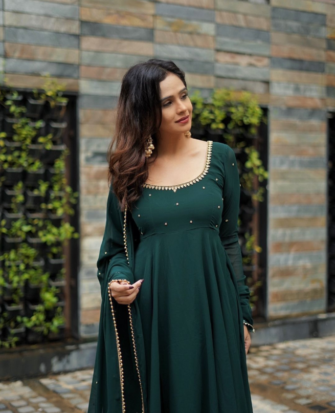 Boshon Georgette Embroidery Gown
