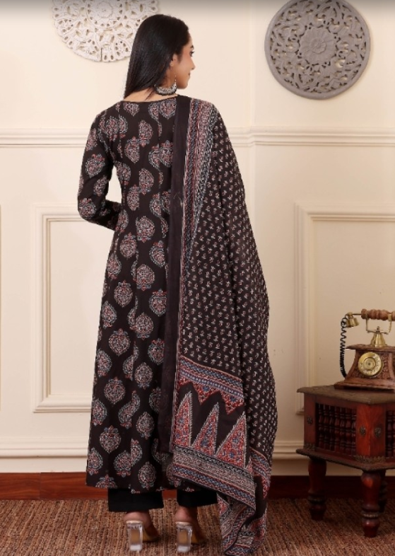 Boshon Namira Cotton Suit Set