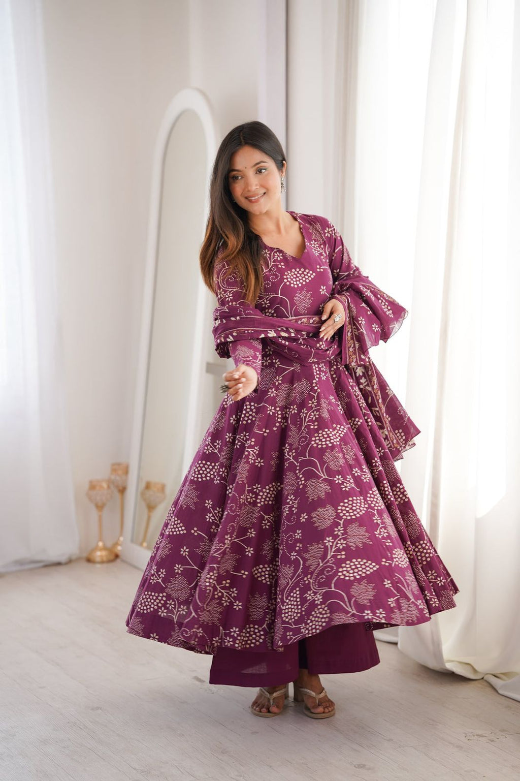 Jamuni Adaah Classic Floral Printed Suit Set
