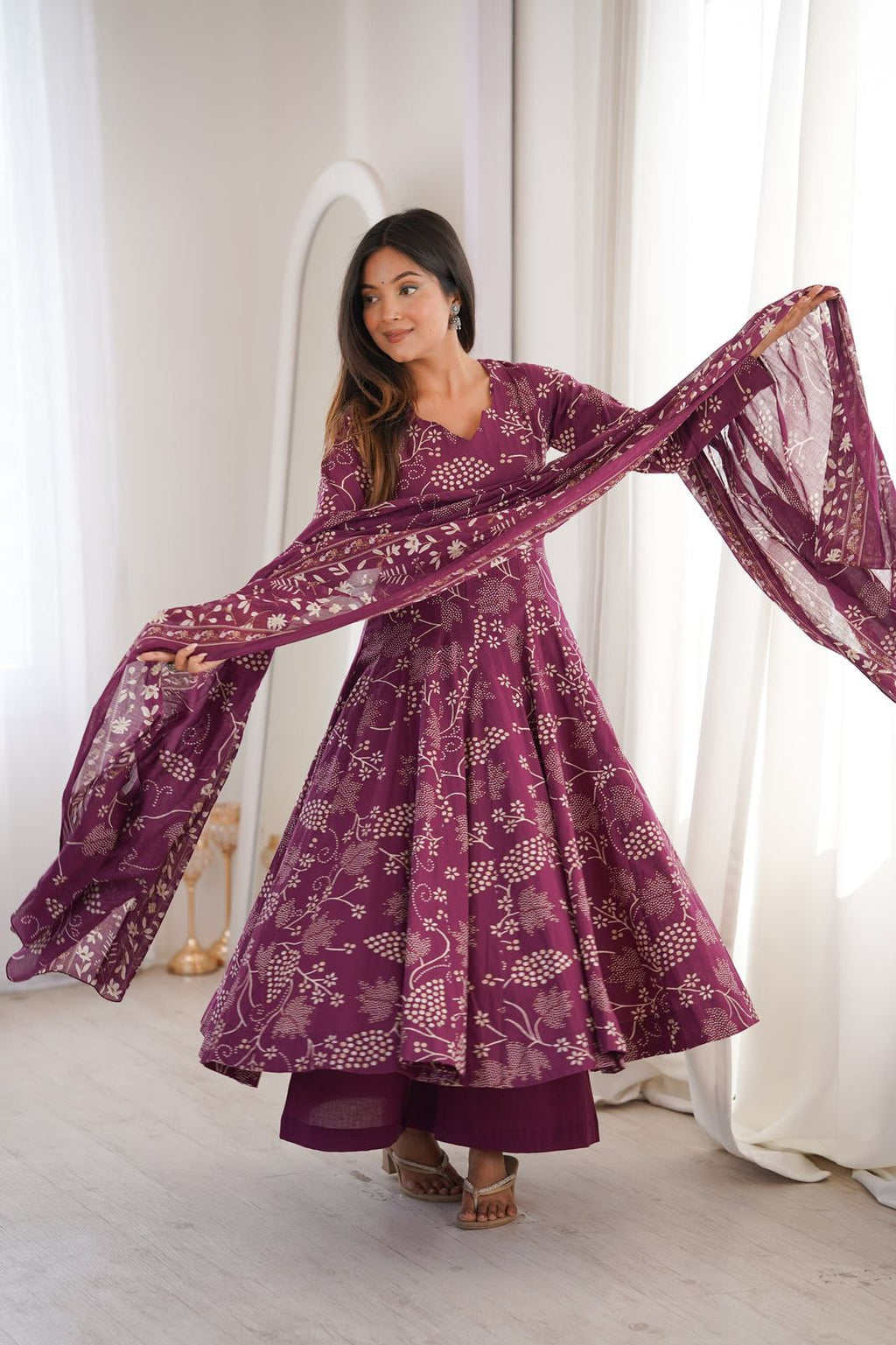 Jamuni Adaah Classic Floral Printed Suit Set