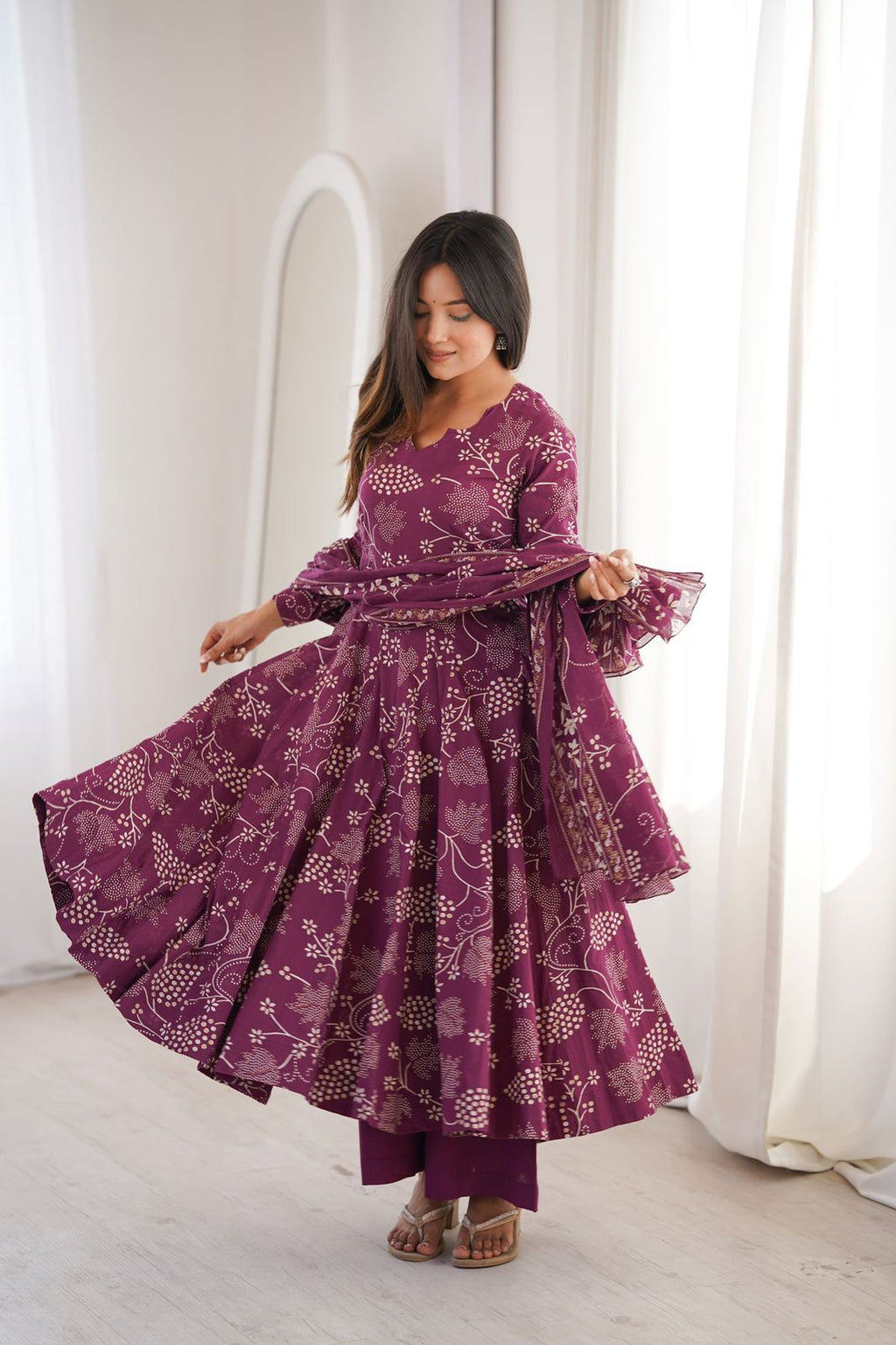 Jamuni Adaah Classic Floral Printed Suit Set