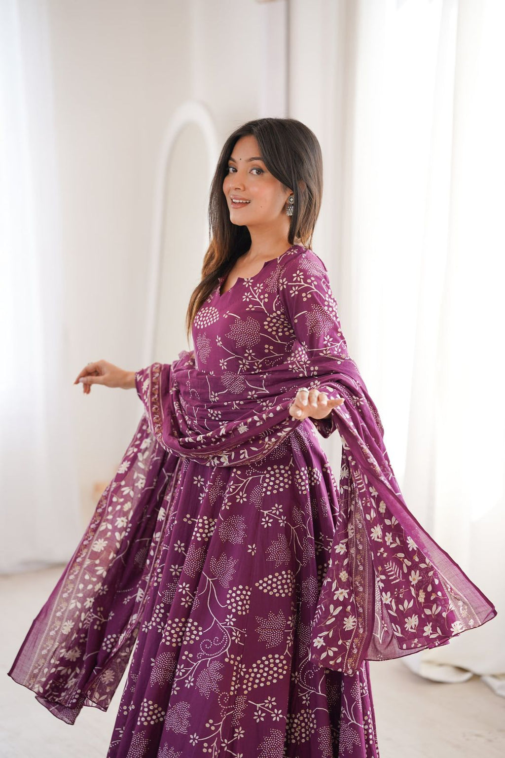 Jamuni Adaah Classic Floral Printed Suit Set
