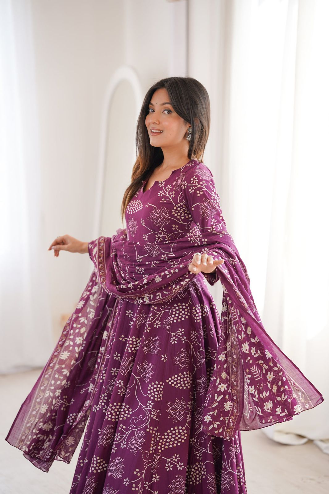 Jamuni Adaah Classic Floral Printed Suit Set