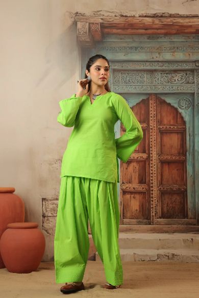 Green Stylish Cotton Kurta Set – 2-Piece