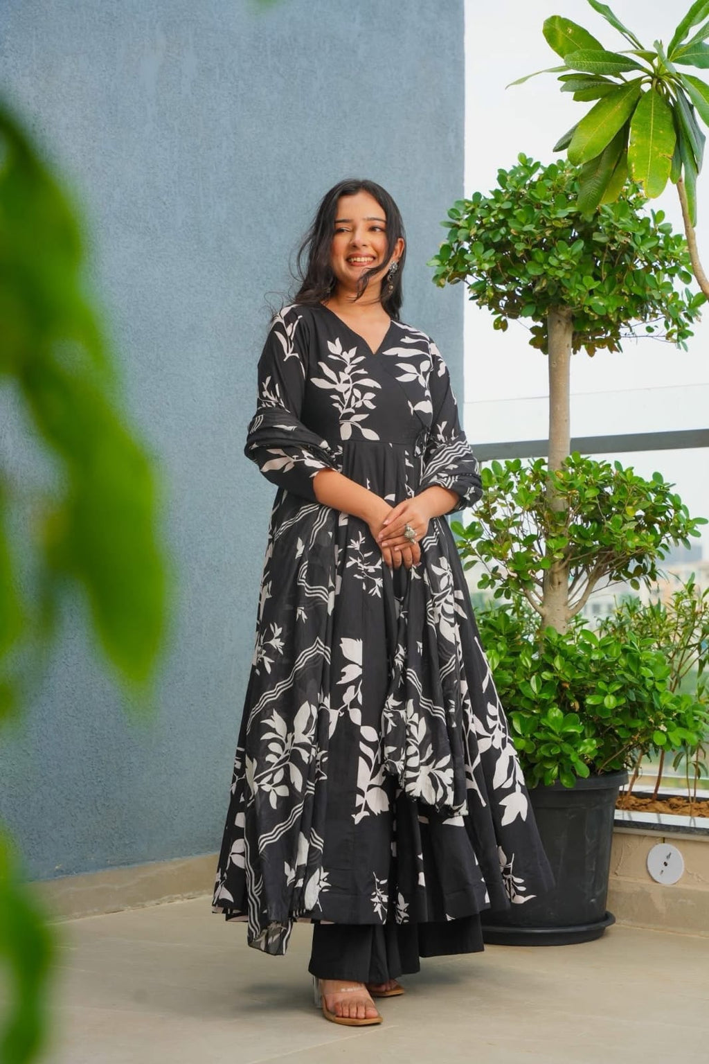 Mehrunissa Black Cotton Suit Set