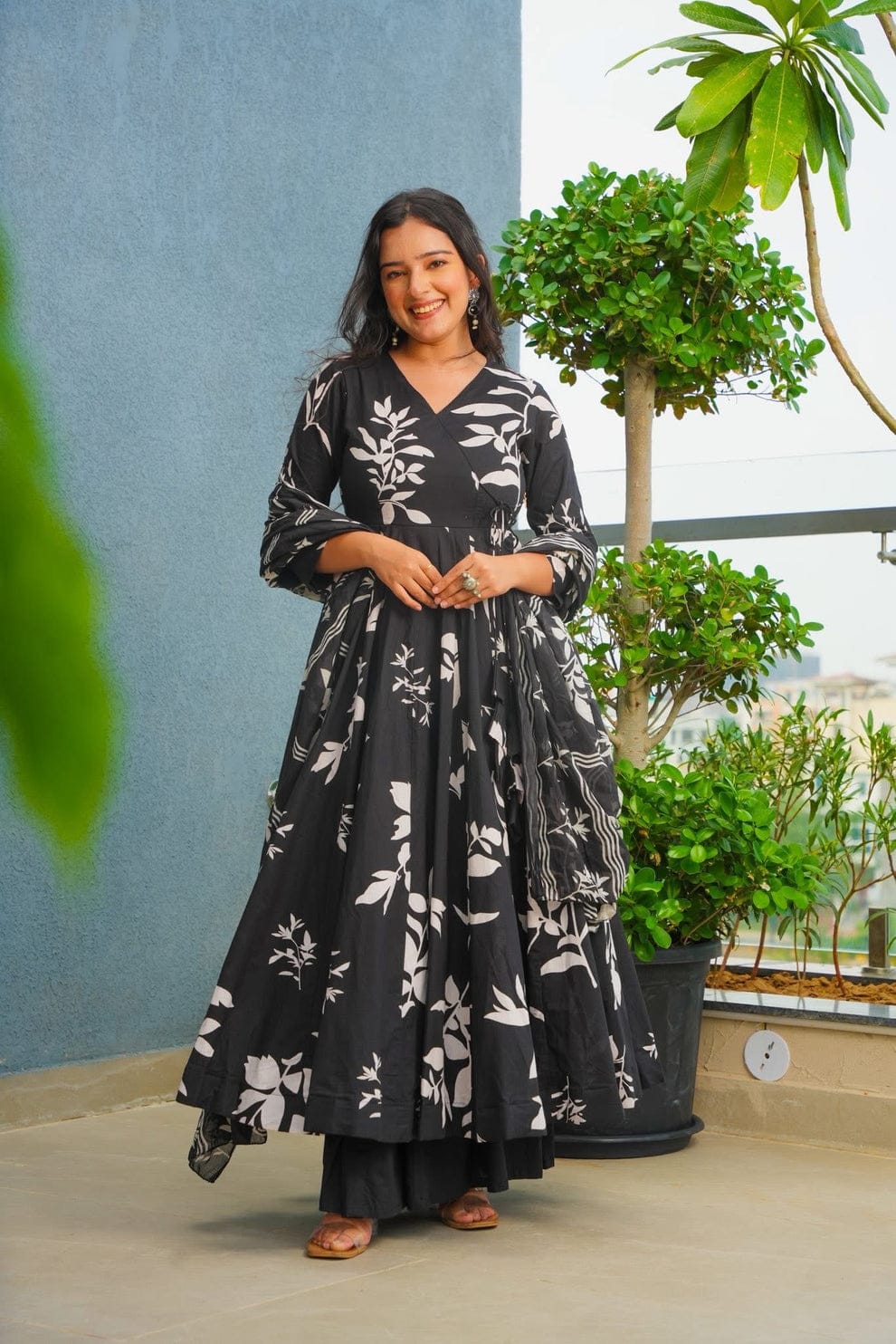 Mehrunissa Black Cotton Suit Set